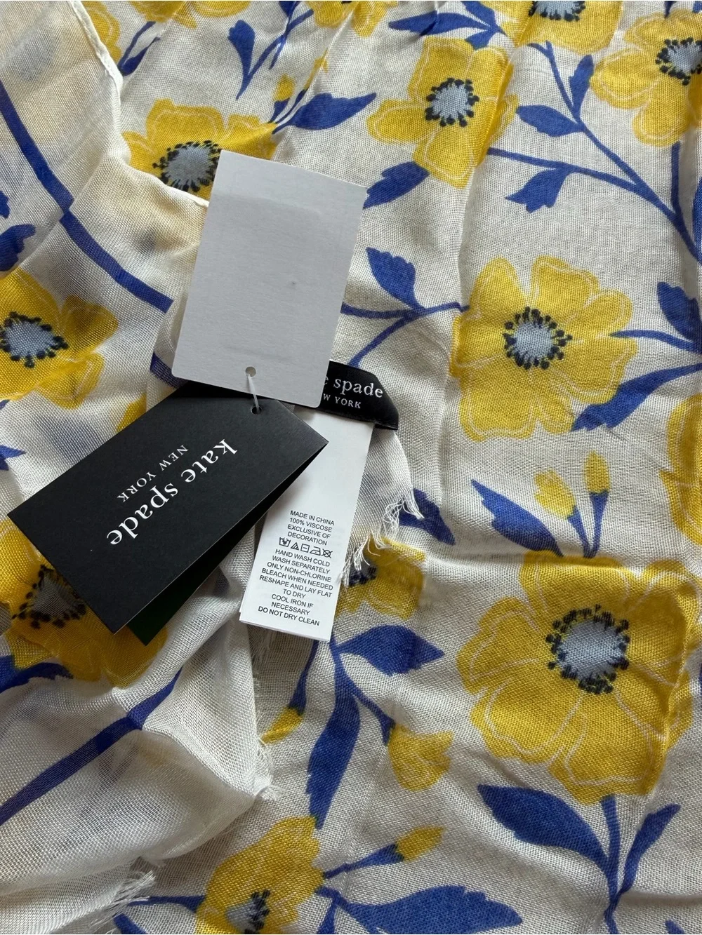 Kate Spade New York Springtime Floral Oblong Scarf NWT